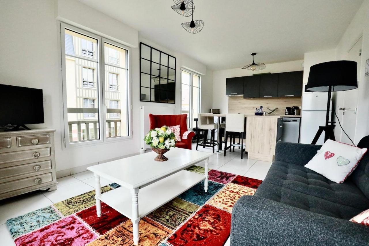 Appartement Des Arts Deauville Luaran gambar