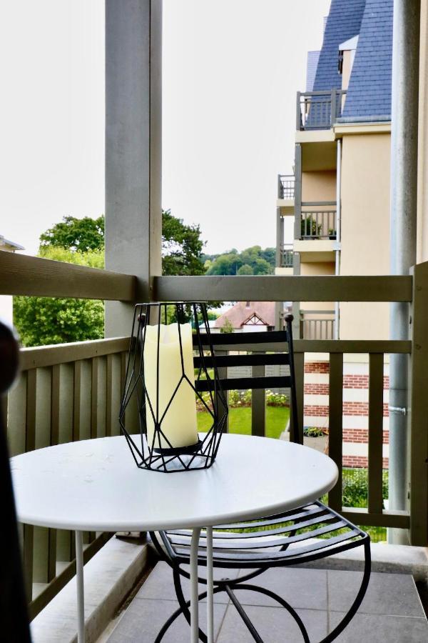 Appartement Des Arts Deauville Luaran gambar